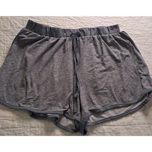 Women's PJ Essentials Gray Shorts Size Large - Picture 1 of 6